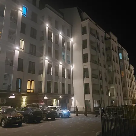 Lux *