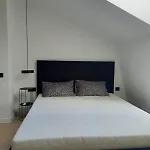 Lux *